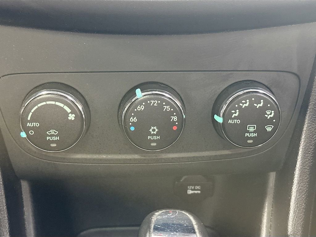 2011 Dodge Avenger Heat