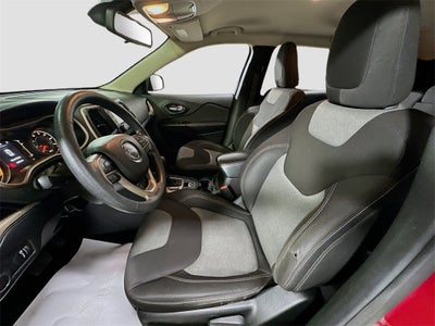 2014 Jeep Cherokee Sport