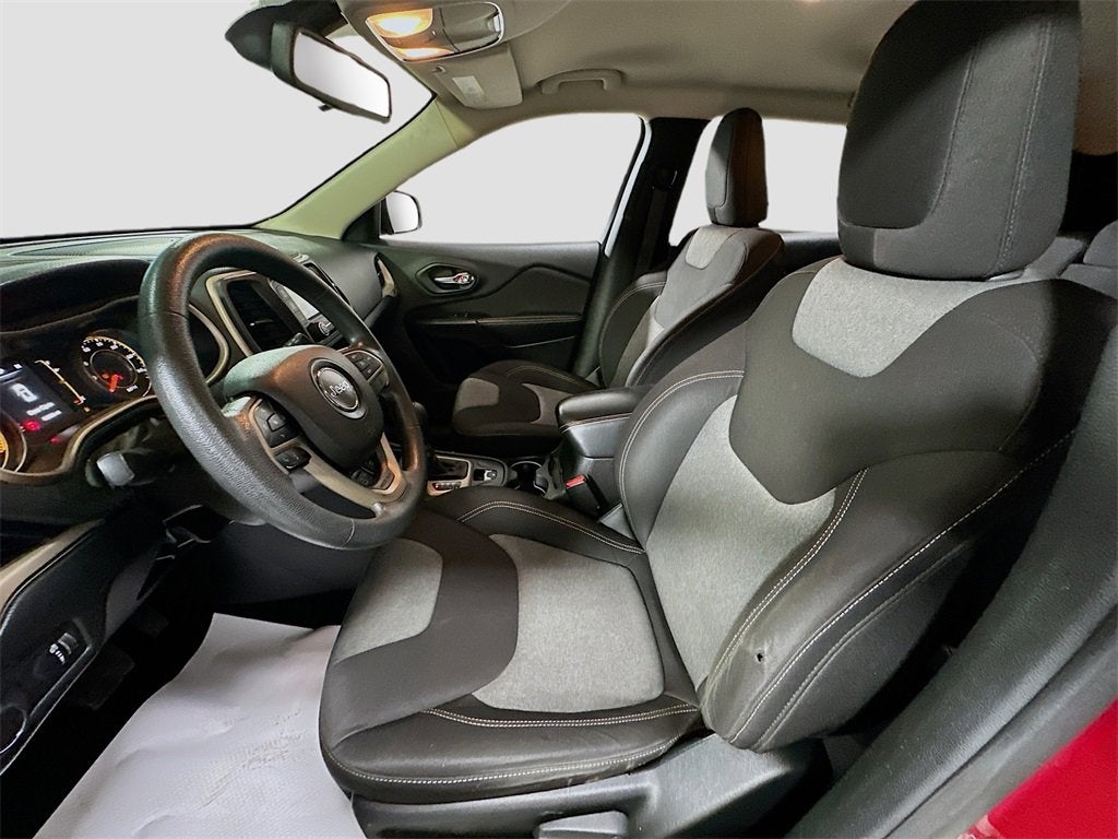 2014 Jeep Cherokee Sport