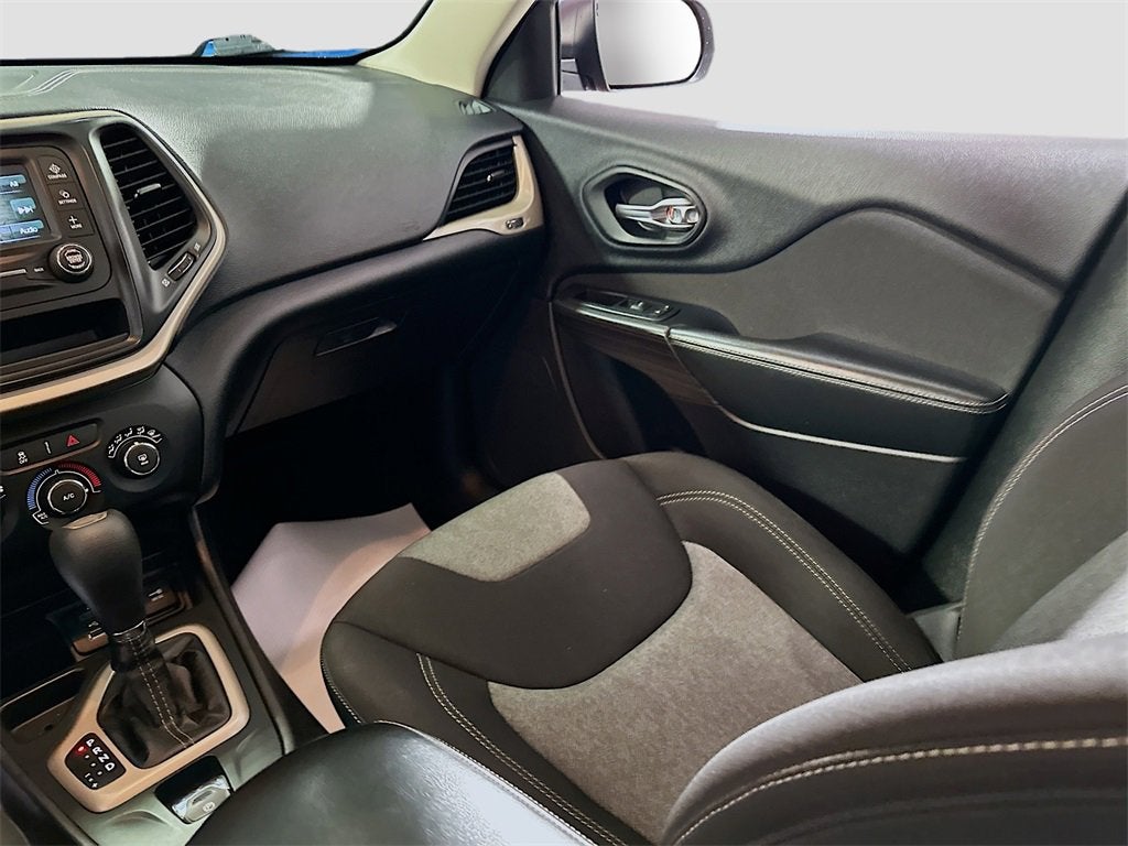 2014 Jeep Cherokee Sport