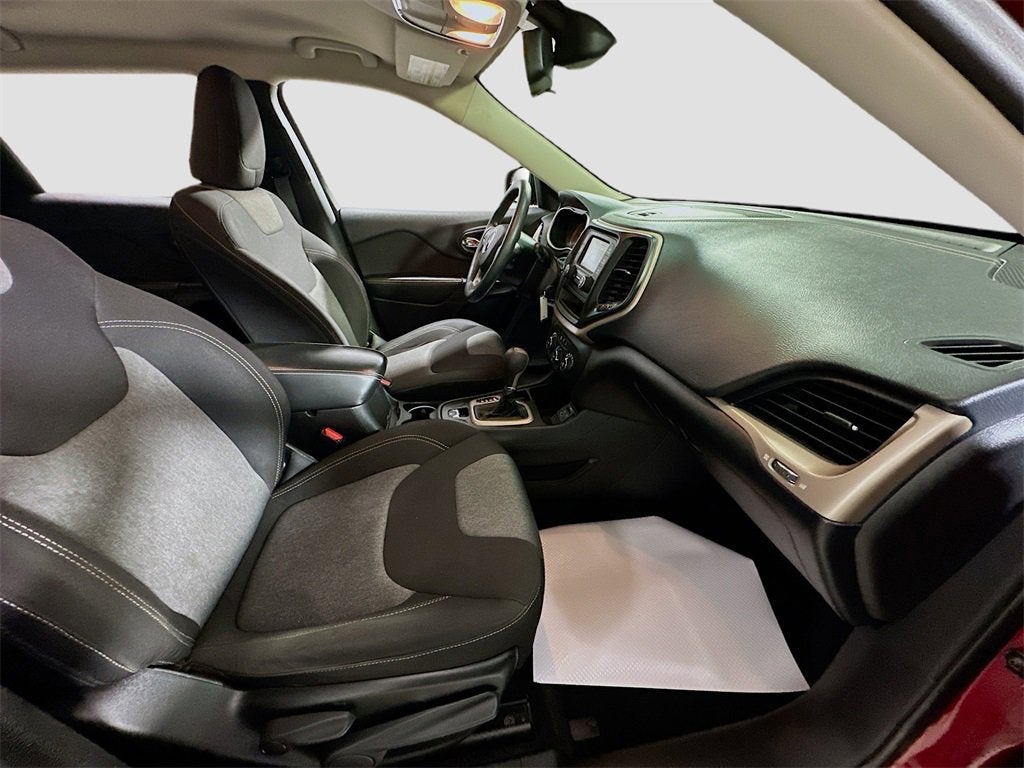 2014 Jeep Cherokee Sport