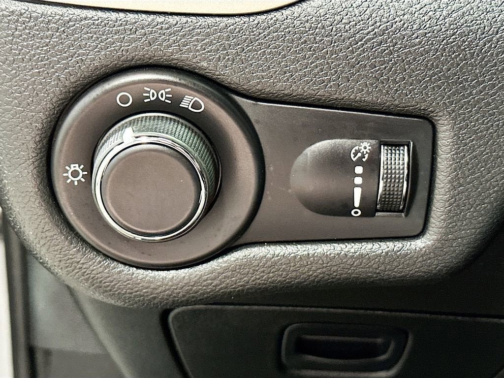 2015 Jeep Cherokee Sport