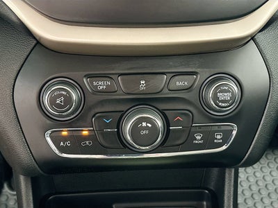 2015 Jeep Cherokee Sport