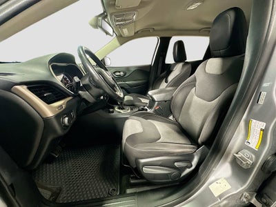 2015 Jeep Cherokee Sport