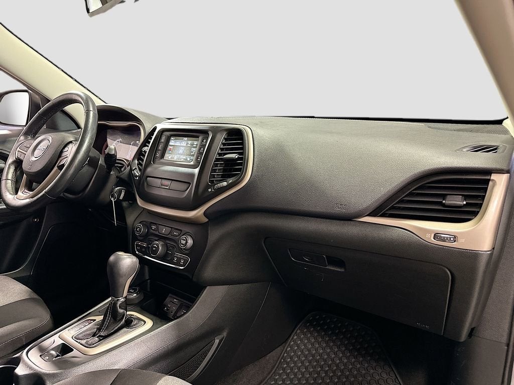 2015 Jeep Cherokee Sport