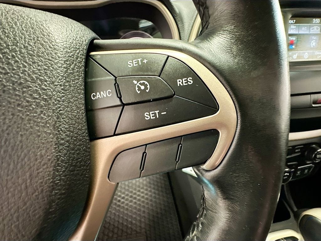 2015 Jeep Cherokee Sport