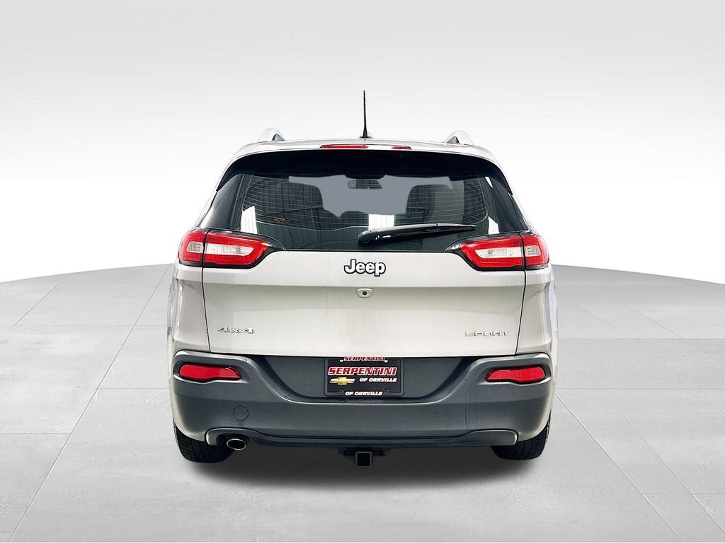 2015 Jeep Cherokee Sport