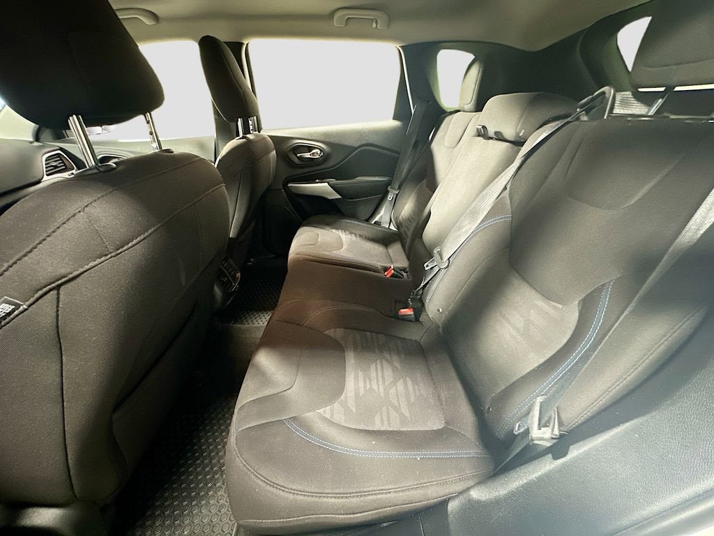 2019 Jeep Cherokee Upland