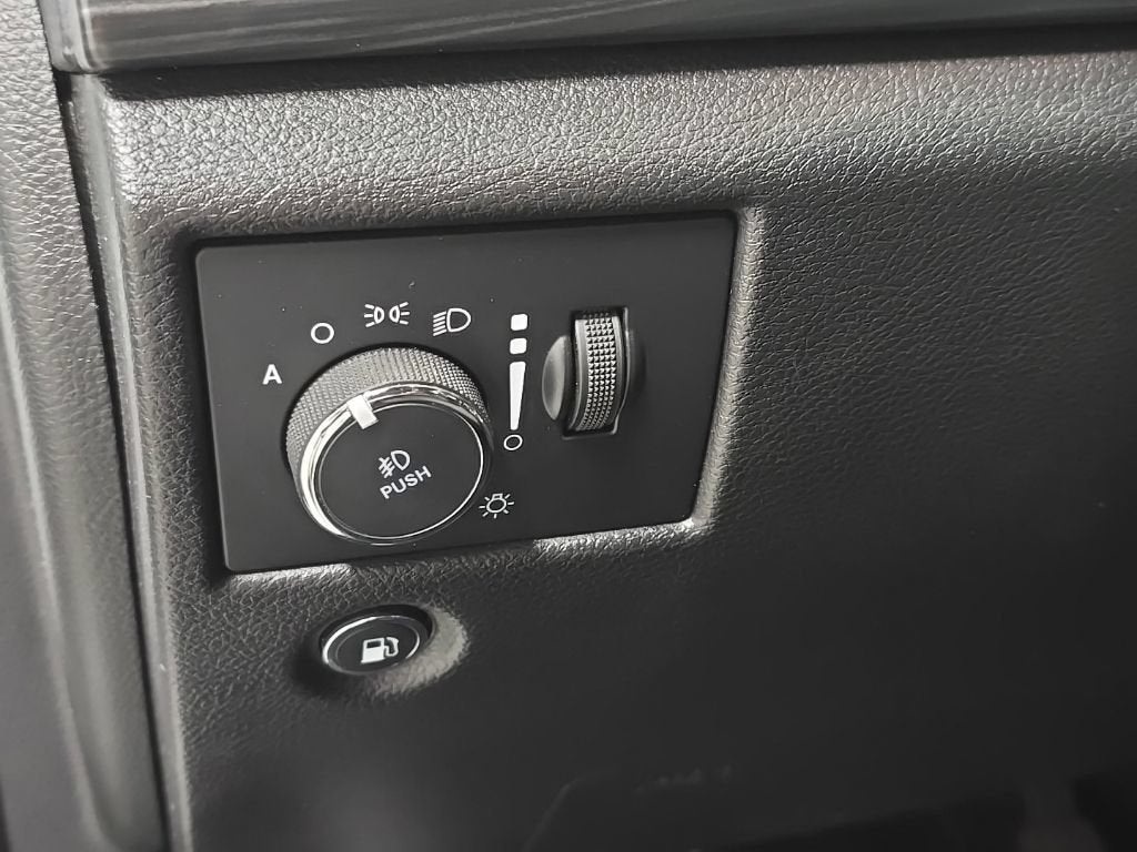 2020 Jeep Grand Cherokee Laredo E