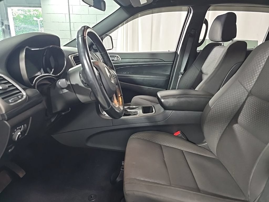 2020 Jeep Grand Cherokee Laredo E