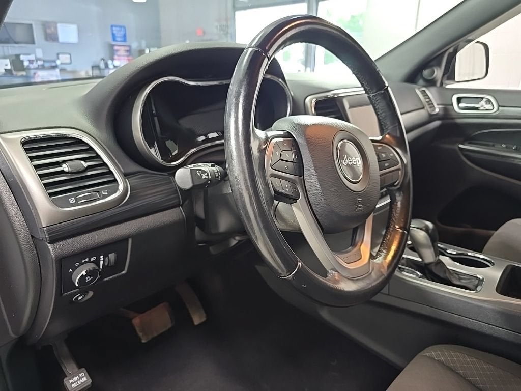 2020 Jeep Grand Cherokee Laredo E