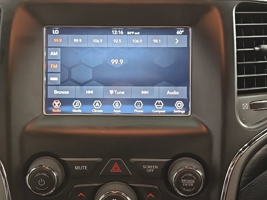 2020 Jeep Grand Cherokee Laredo E