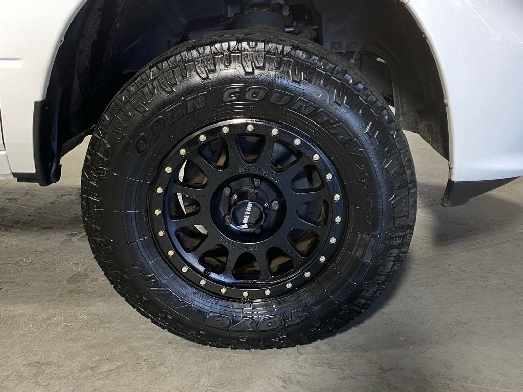 2017 RAM 1500 Express Crew Cab 4x4 5'7" Box