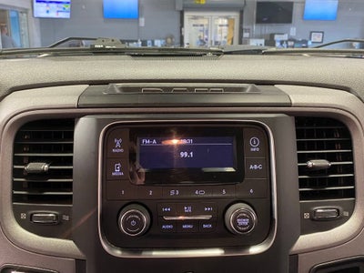 2017 RAM 1500 Express Crew Cab 4x4 5'7" Box