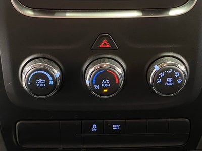 2017 RAM 1500 Express Crew Cab 4x4 5'7" Box