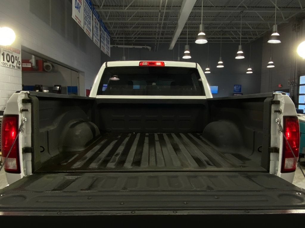2017 RAM 1500 Express Crew Cab 4x4 5'7" Box