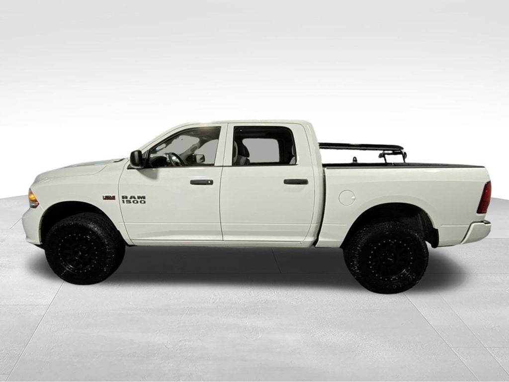 2017 RAM 1500 Express Crew Cab 4x4 5'7" Box