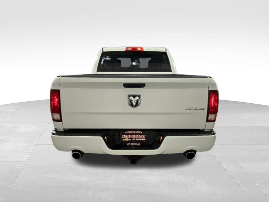 2017 RAM 1500 Express Crew Cab 4x4 5'7" Box