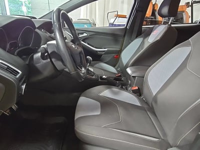 2017 Ford Focus ST ST