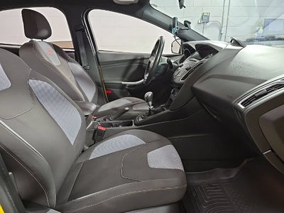 2017 Ford Focus ST ST
