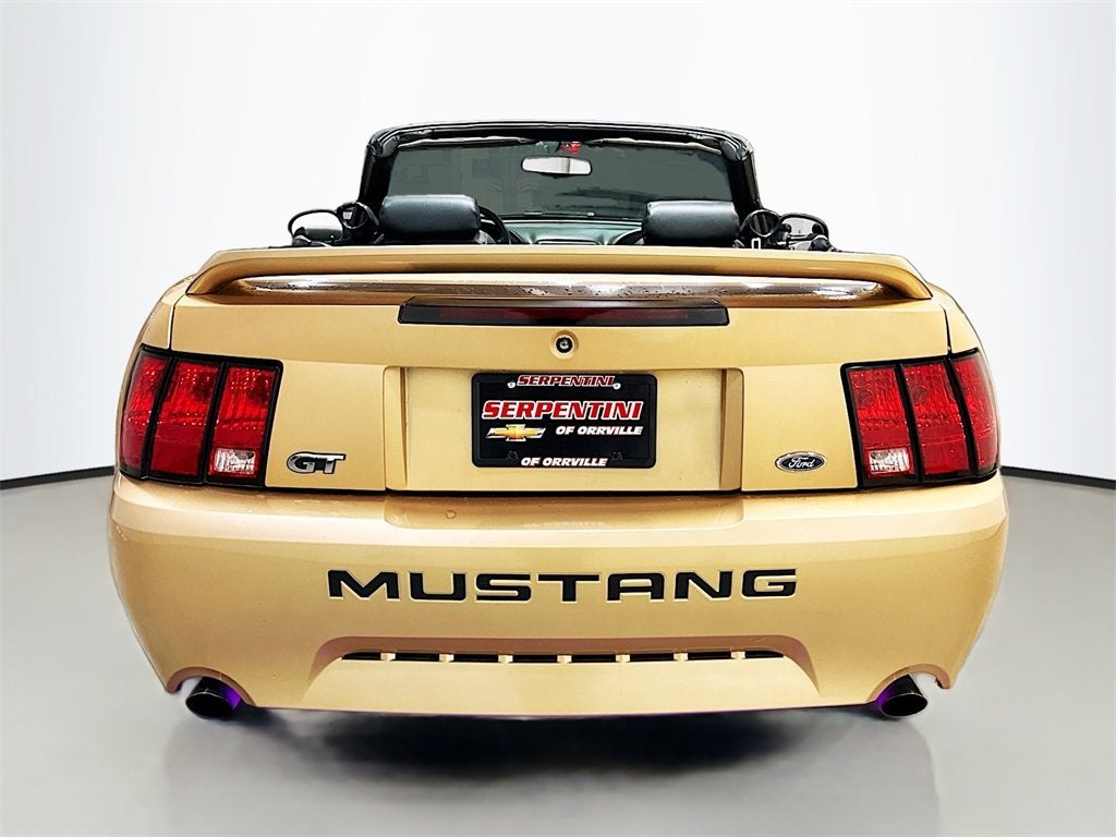 2000 Ford Mustang GT