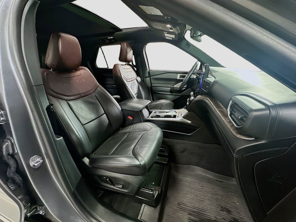 2021 Ford Explorer Platinum