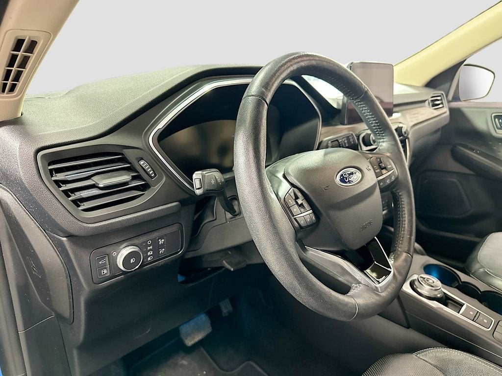 2020 Ford Escape Titanium Hybrid