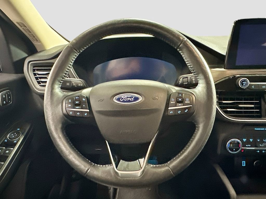 2020 Ford Escape Titanium Hybrid