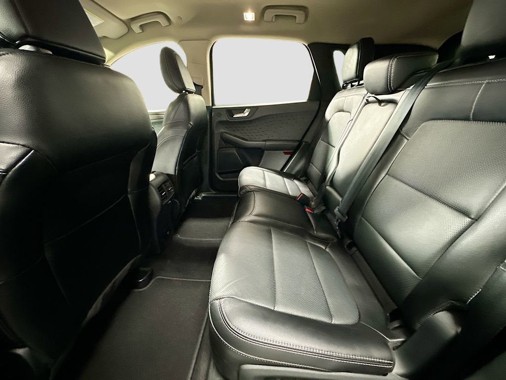 2020 Ford Escape Titanium Hybrid