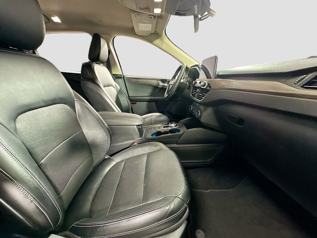 2020 Ford Escape Titanium Hybrid