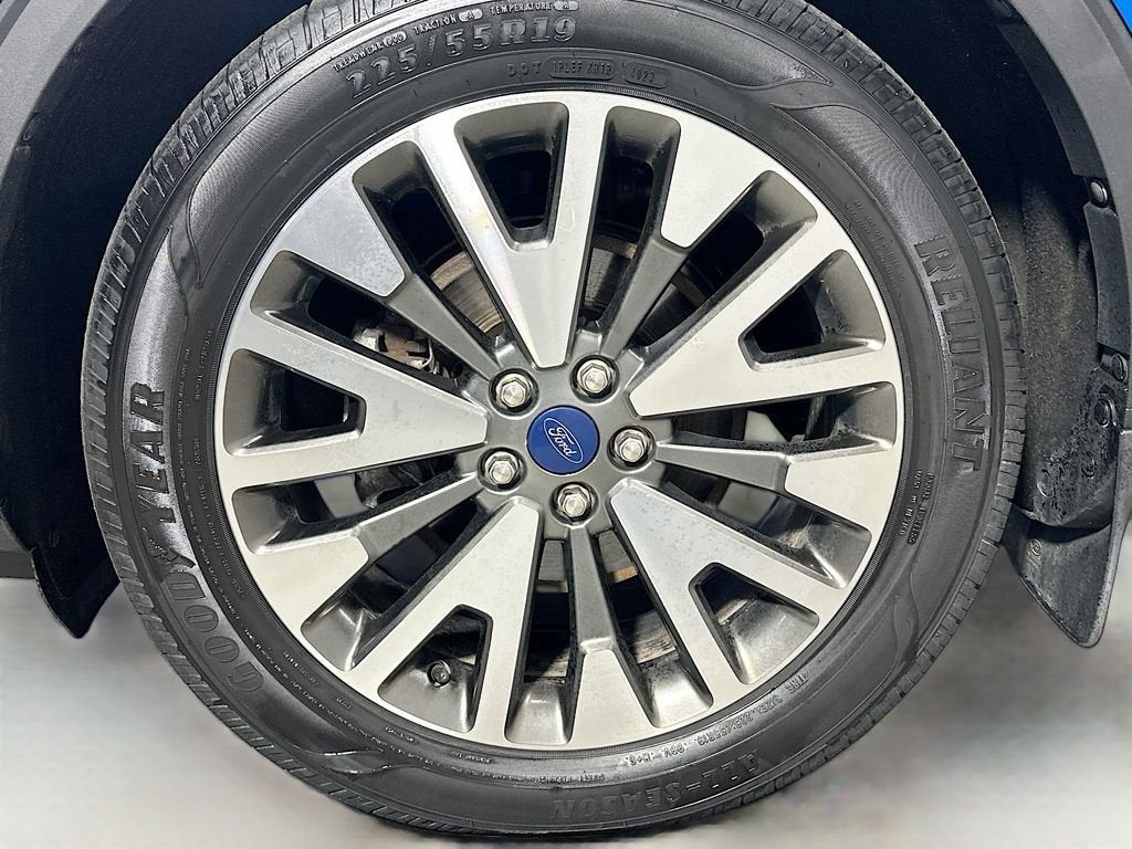 2020 Ford Escape Titanium Hybrid