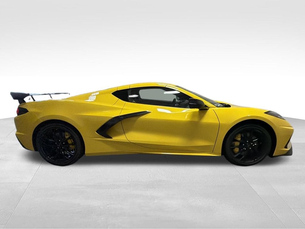 2027 Chevrolet Corvette Stingray 2LT