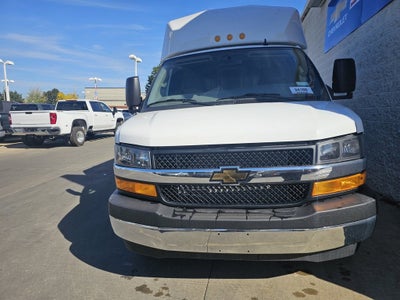 2025 Chevrolet Express Cutaway 3500 1WT