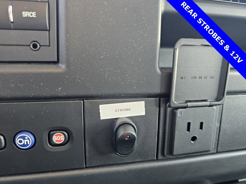 2025 Chevrolet Express Cutaway 3500 1WT