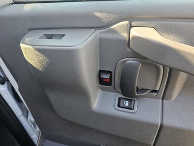 2025 Chevrolet Express Cutaway 3500 1WT