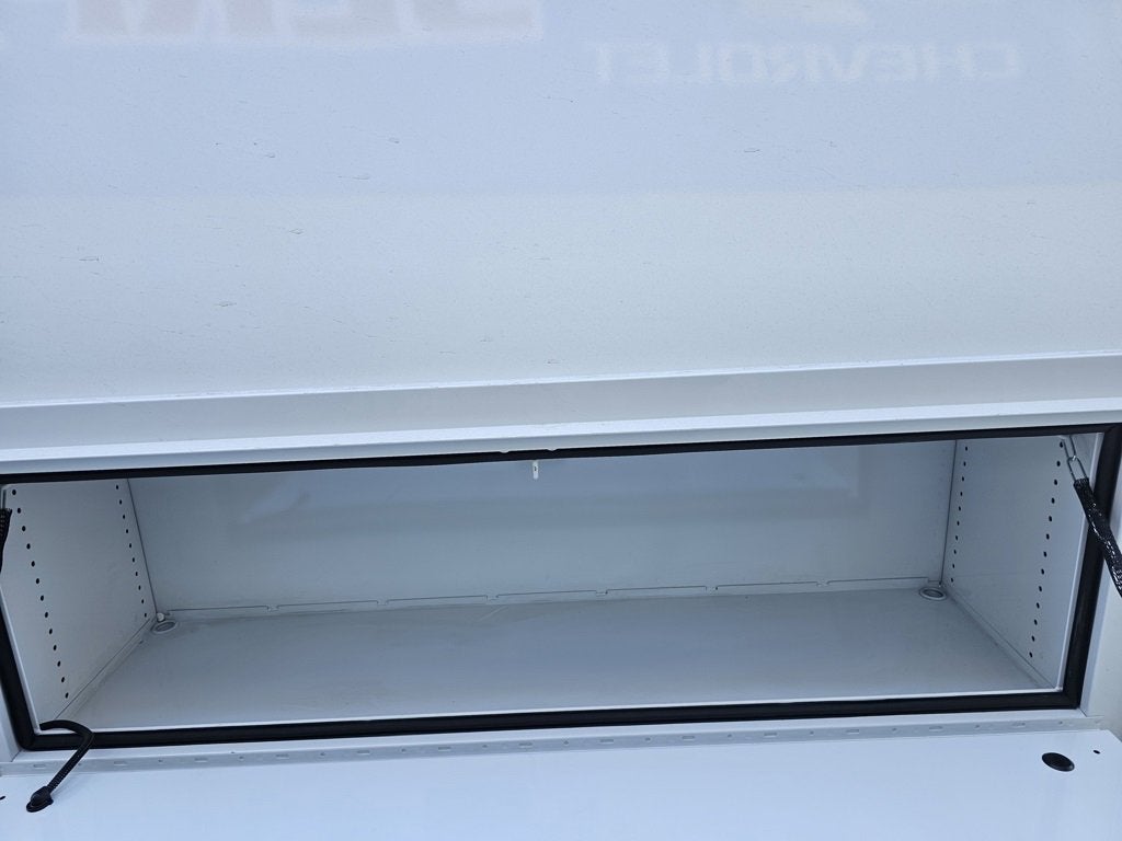 2025 Chevrolet Express Cutaway 3500 1WT