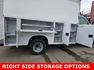 2025 Chevrolet Express Cutaway 3500 1WT