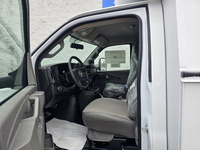 2025 Chevrolet Express Cutaway 3500 1WT