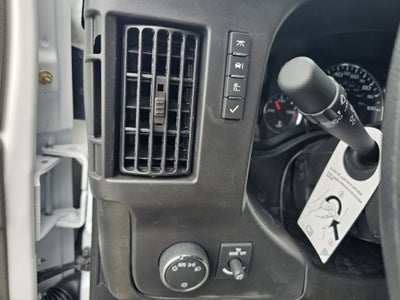 2025 Chevrolet Express Cutaway 3500 1WT