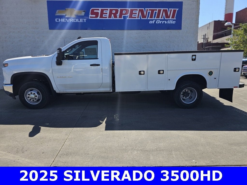 2025 Chevrolet Silverado 3500 HD Chassis Cab Work Truck