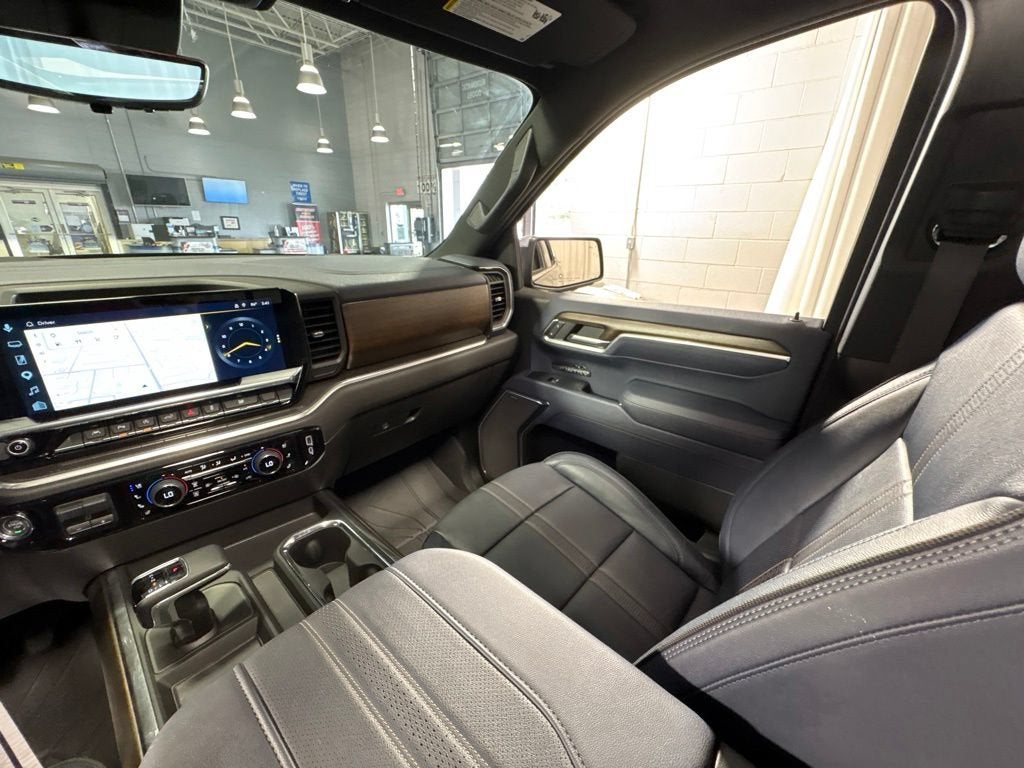 2025 Chevrolet Silverado 1500 High Country