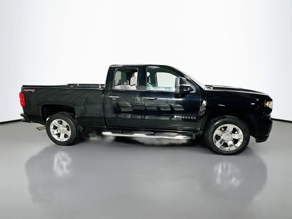 2017 Chevrolet Silverado 1500 Custom