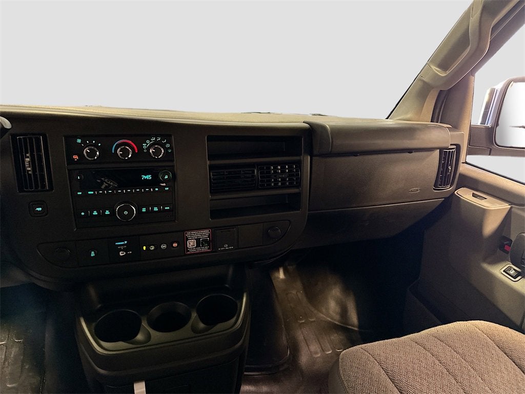 2025 Chevrolet Express Cargo 2500 WT
