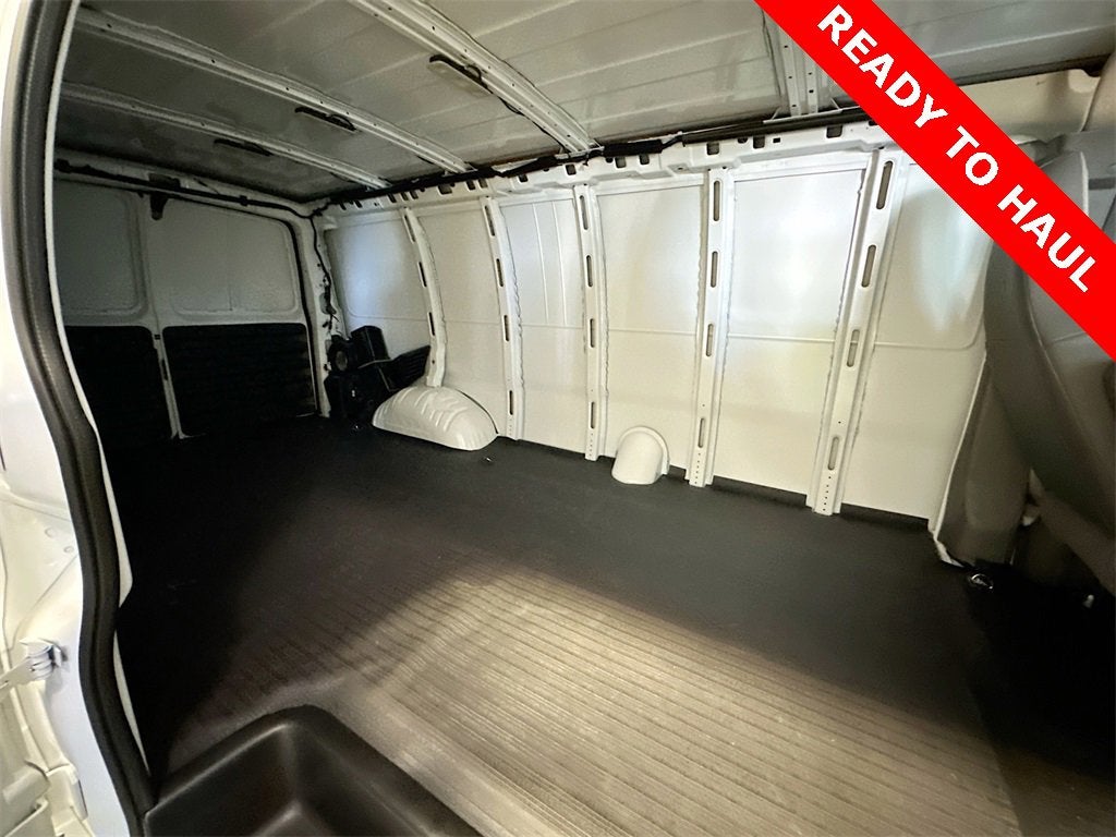 2025 Chevrolet Express Cargo 2500 WT