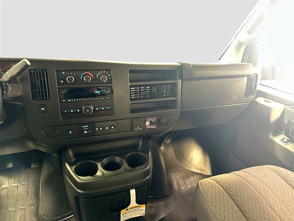 2025 Chevrolet Express Cargo 2500 WT