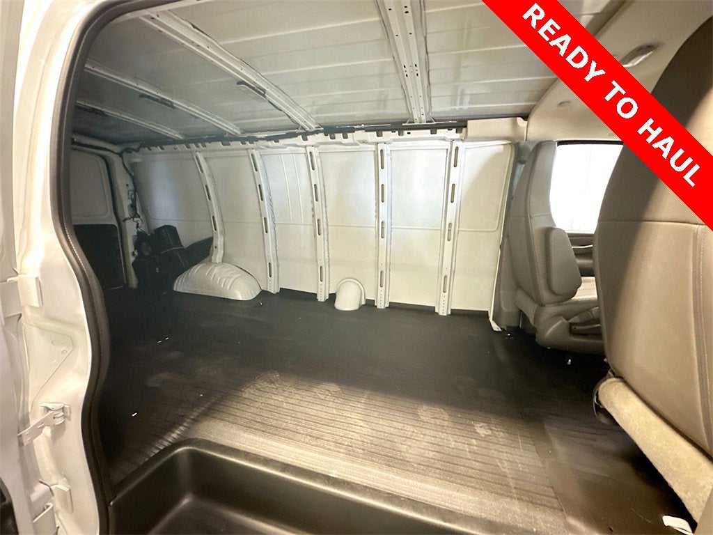 2025 Chevrolet Express Cargo 2500 WT