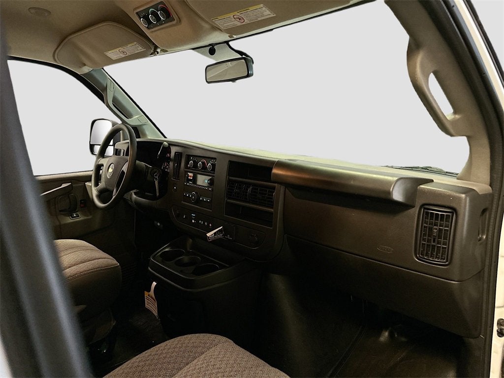 2025 Chevrolet Express Cargo 2500 WT