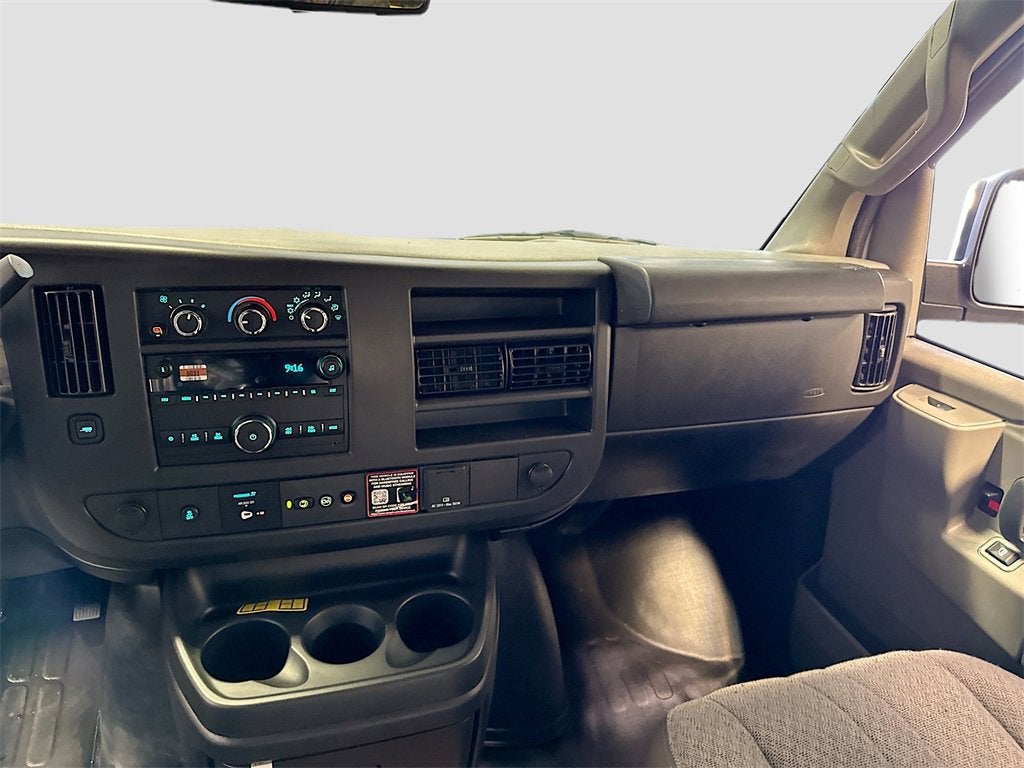 2025 Chevrolet Express Cargo 2500 WT