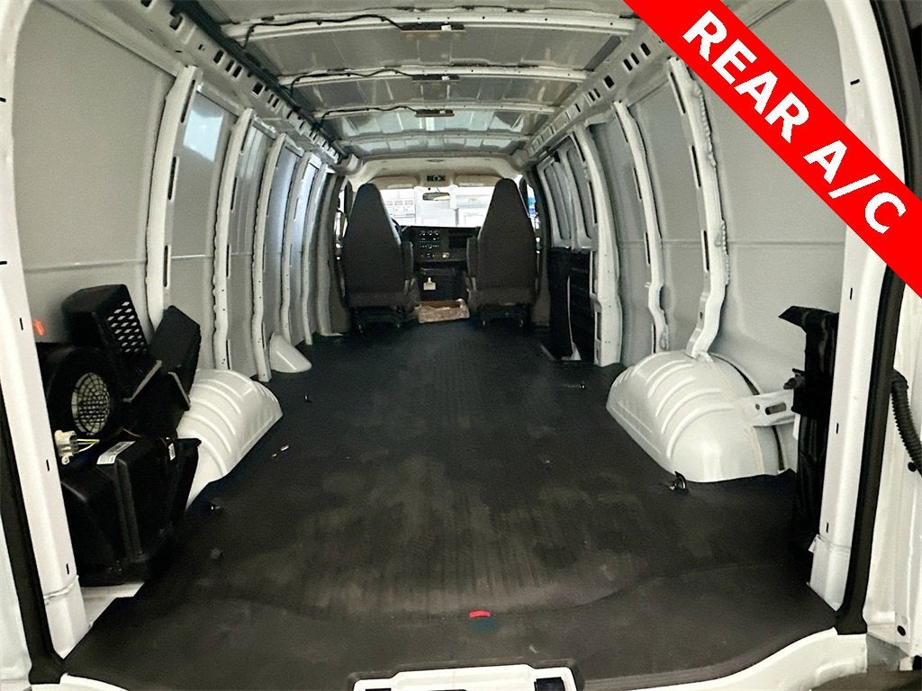 2025 Chevrolet Express Cargo 2500 WT