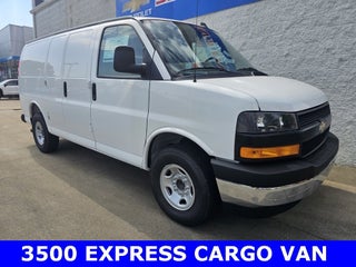 2025 Chevrolet Express Cargo 3500 WT